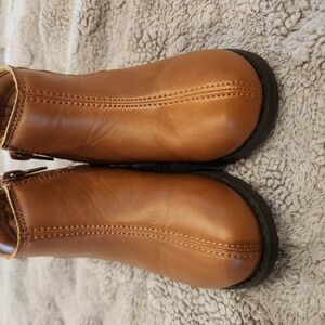 Brown kids boots